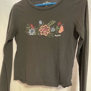 hollister embroidered top
